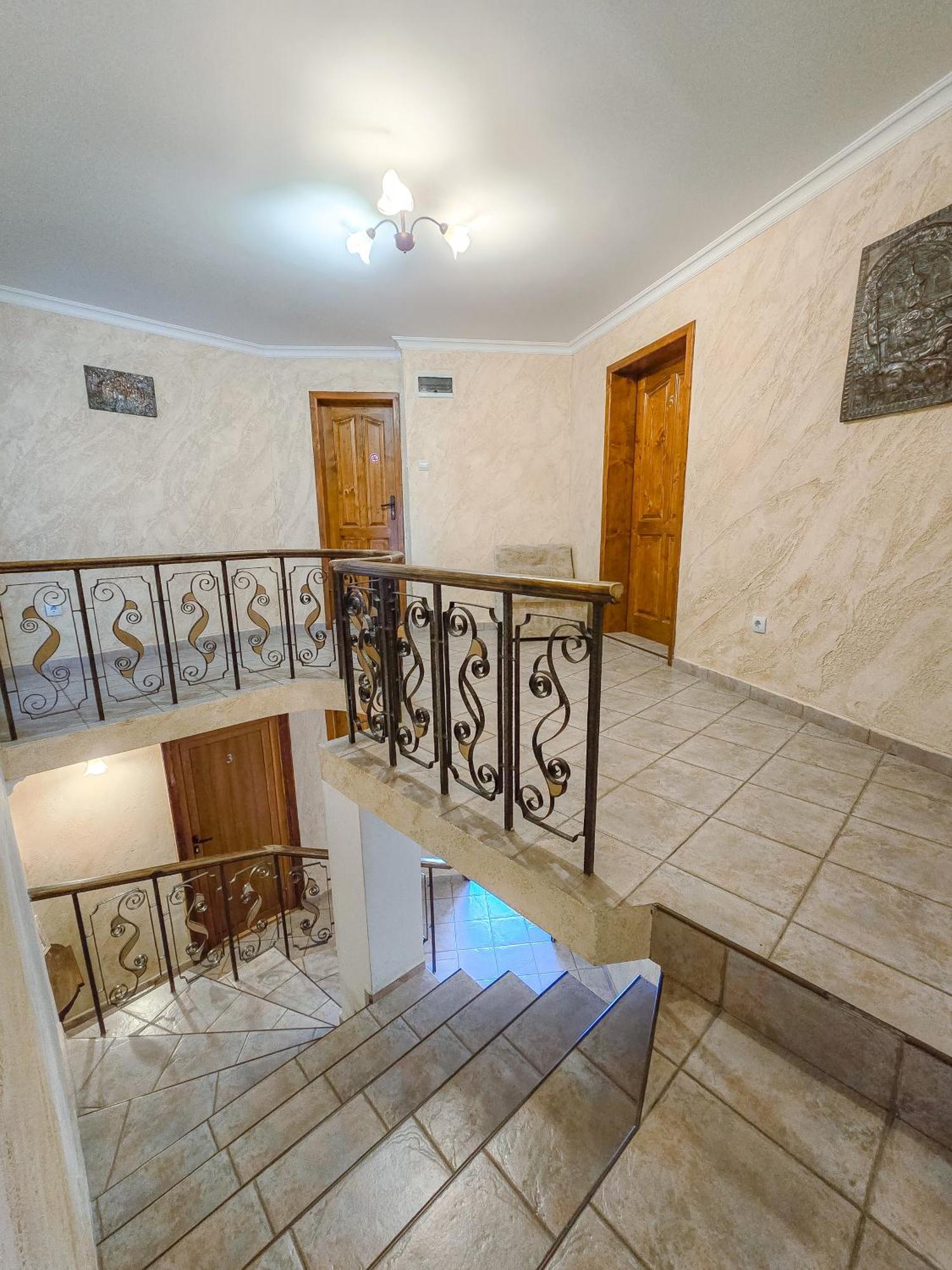 Hotel Slavianska dusha Veliko Tărnovo Exteriör bild