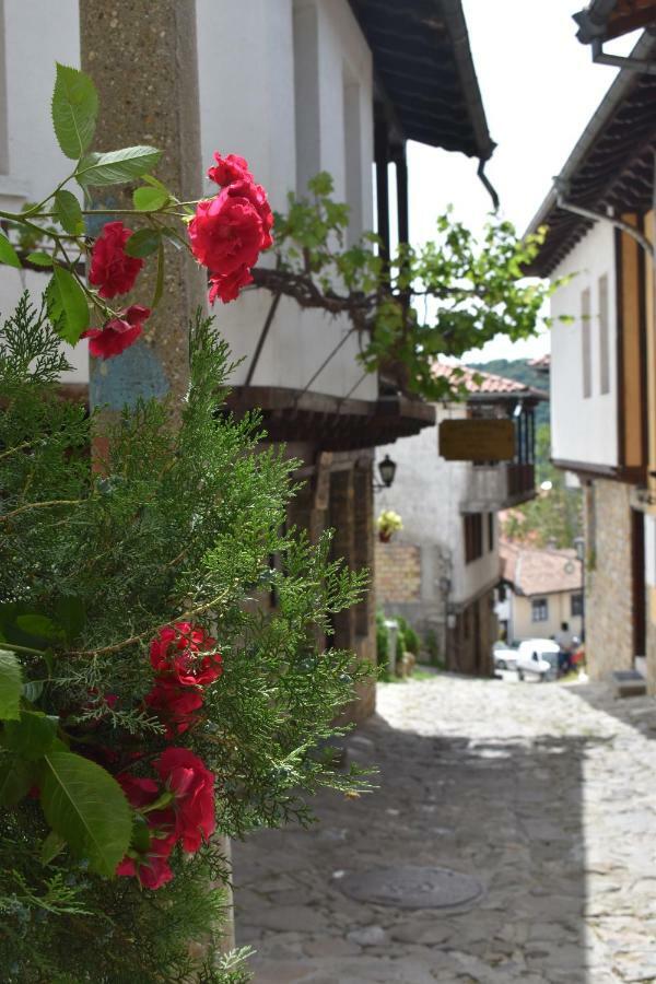Hotel Slavianska dusha Veliko Tărnovo Exteriör bild